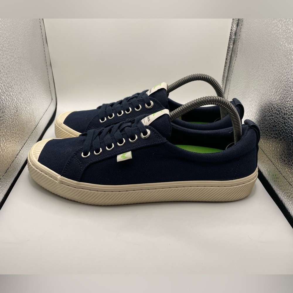 Cariuma OCA Navy Blue Canvas Sneakers women’s 10